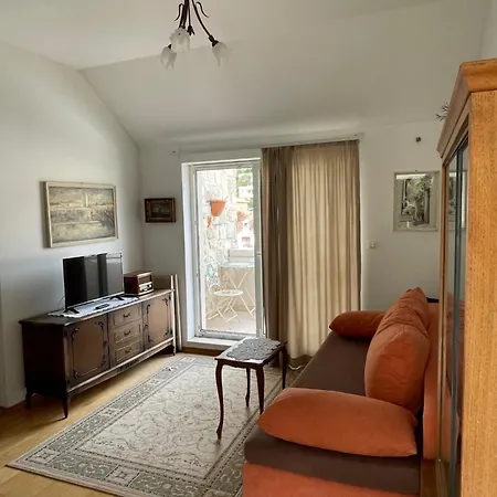 Apartment Lidija